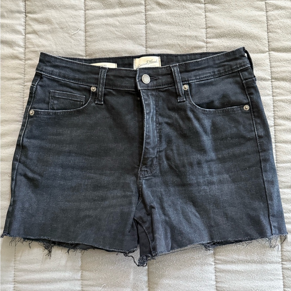 Universal Thread Black Jean Shorts High-Waisted Frayed Hem